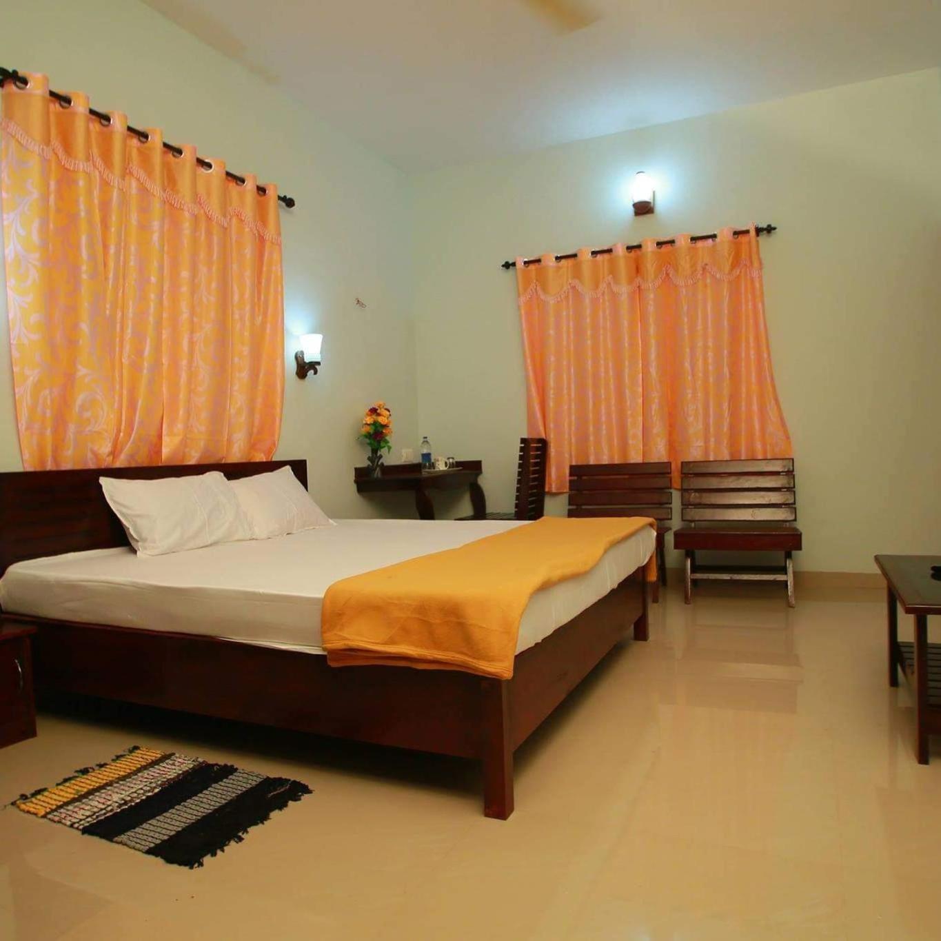 Pkn Homestay Thekkady Kumily Exterior foto