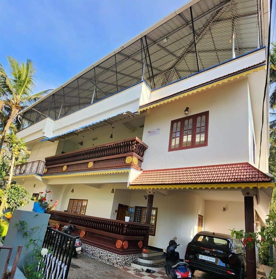 Pkn Homestay Thekkady Kumily Exterior foto